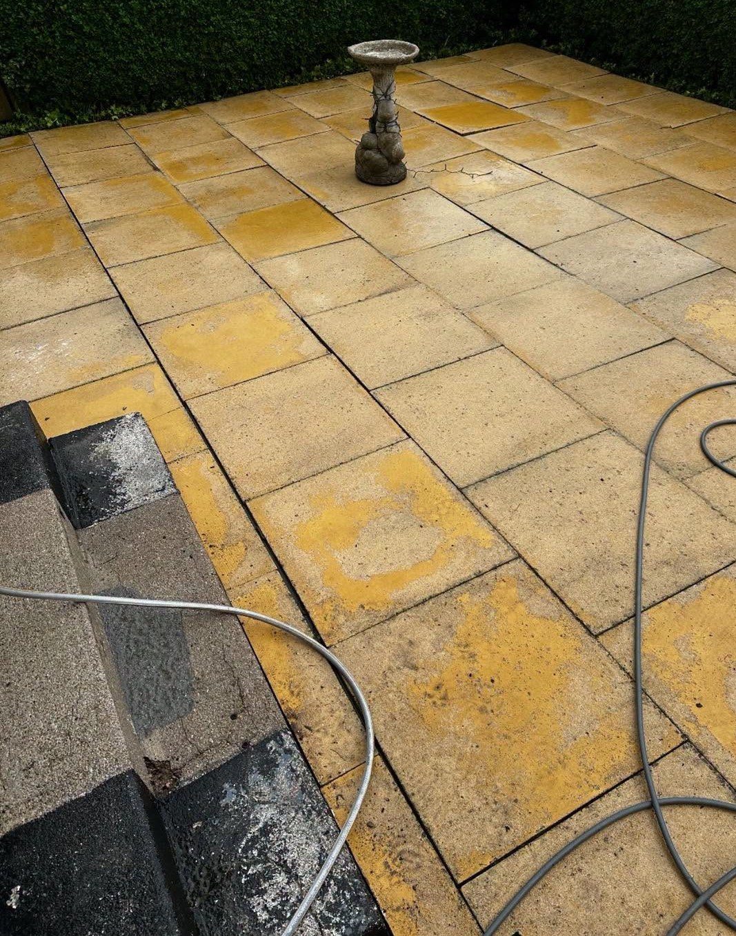 Paving slabs after cleaning by Saltire Carpet Cleaning